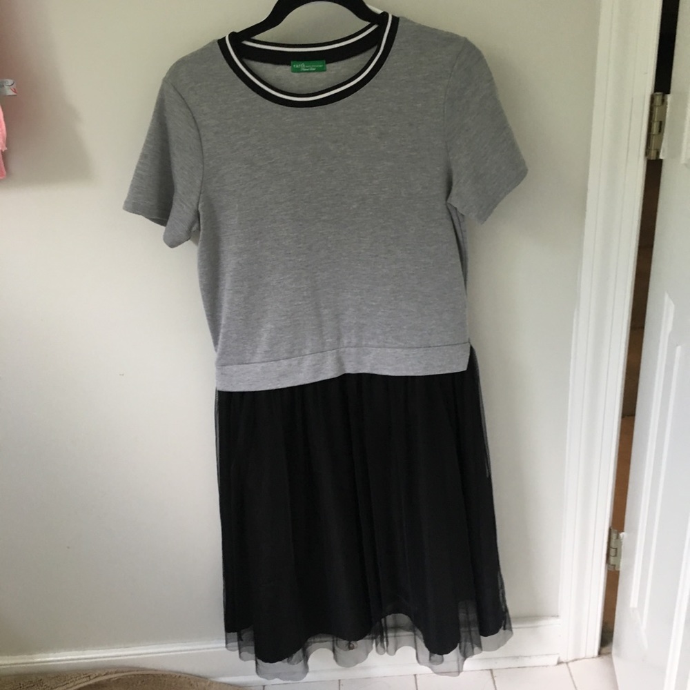 Dress - Picture 7 of 7